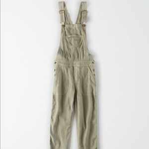 American Eagle Olive Overalls NWT Small